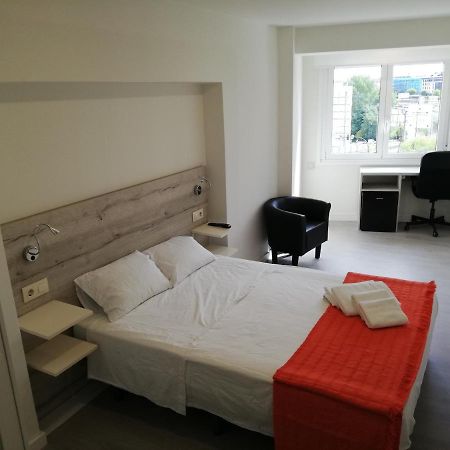 Pension La Intermodal Santiago de Compostela Exterior photo